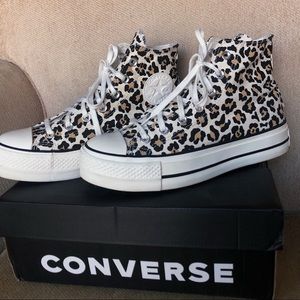 ⭐️LEOPARD PRINT PLATFORM HIGH TOP CONVERSE⭐️